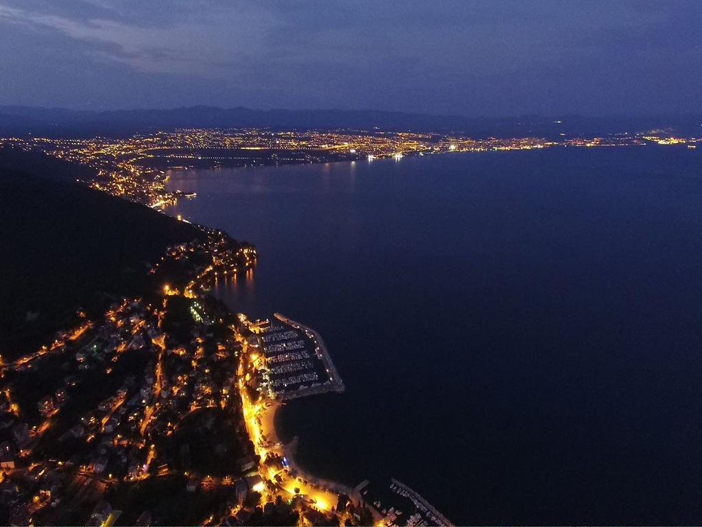 Perla - With Sea View Apartament Opatija