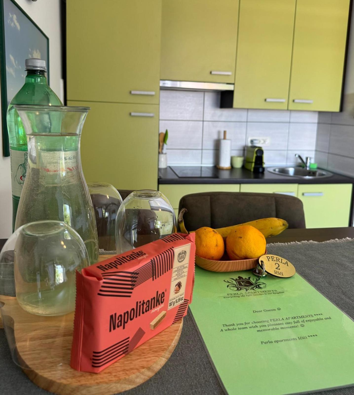 Apartament Perla - With Sea View