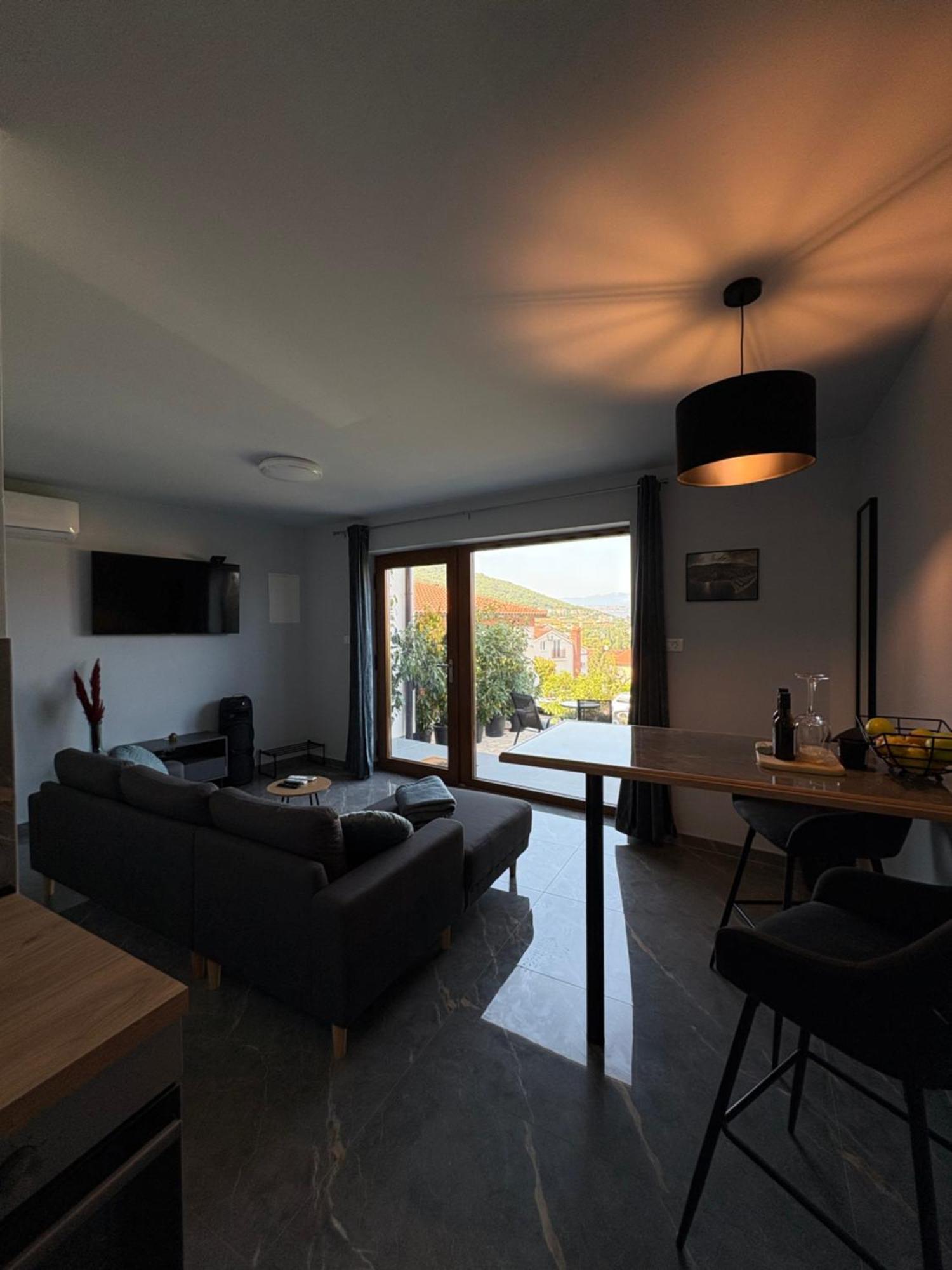 Appartement Perla - With Sea View *